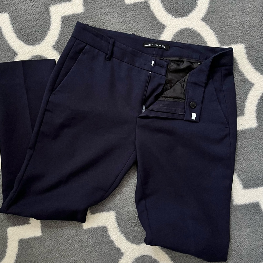 ZARA Classic sleek cut navy Pants size medium